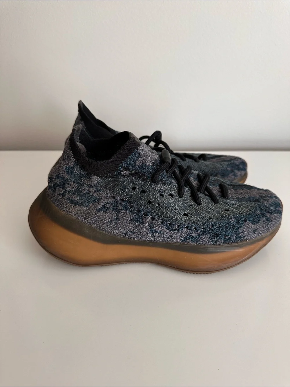 Adidas Yeezy Boost 380 Covellite Men’s 7.5 Blue Gray Sneakers Missing Insoles